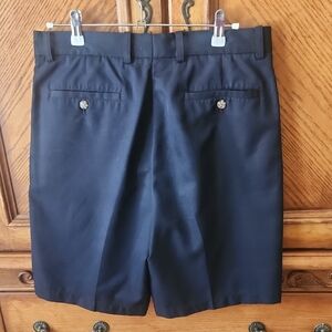 Men's Antigua Black Shorts Size 32